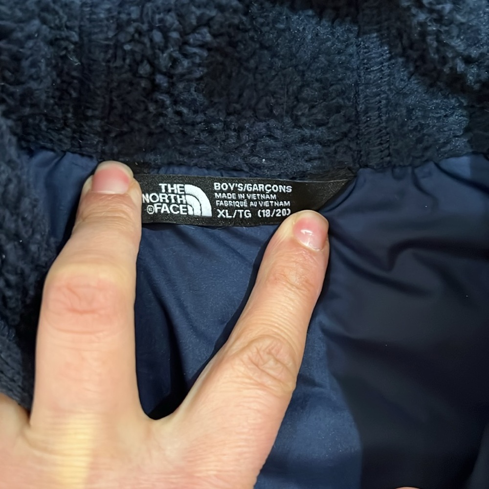 North Face jacket - Picture 6 of 8
